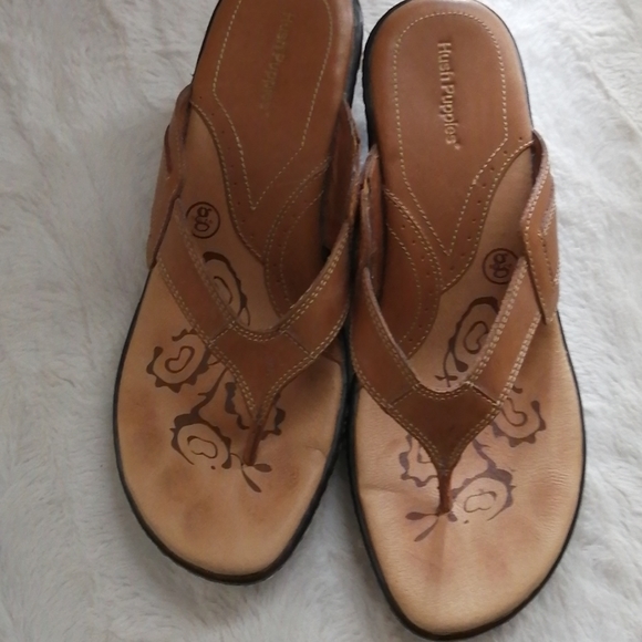 Thong Sandal Wedge Heels - Hush Puppies - Picture 1 of 4